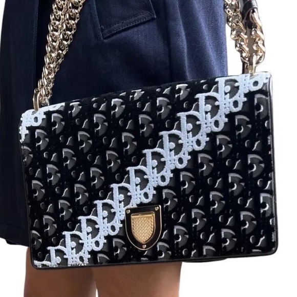 100% Authentic CHRISTIAN DIOR Medium Velvet Oblique Diorama Bag Black and White - Picture 1 of 16